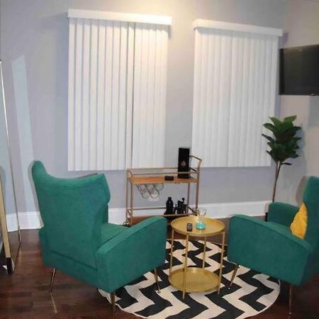 Upscale Apartment Westside Of שיקגו מראה חיצוני תמונה