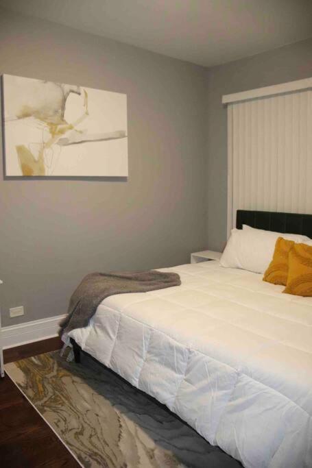 Upscale Apartment Westside Of שיקגו מראה חיצוני תמונה